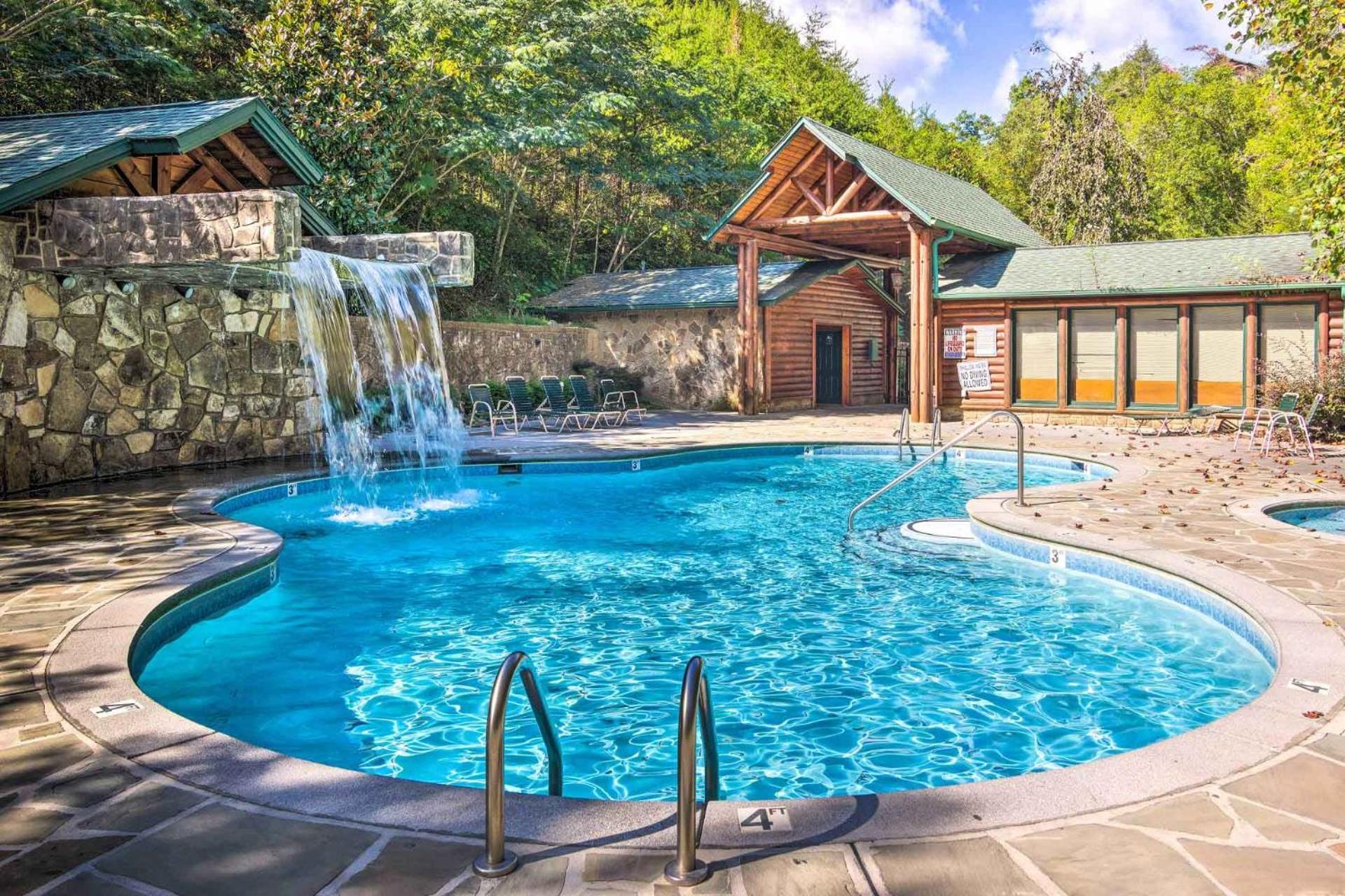 Dog Friendly, Romantic Mtn Getaway Hot Tub Pool Gatlinburg Extérieur photo